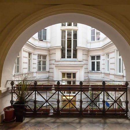 New Spacious Apartment At Superb Location Budapest Kültér fotó
