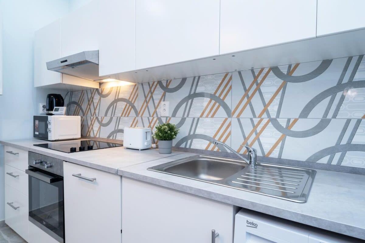 New Spacious Apartment At Superb Location Budapest Kültér fotó