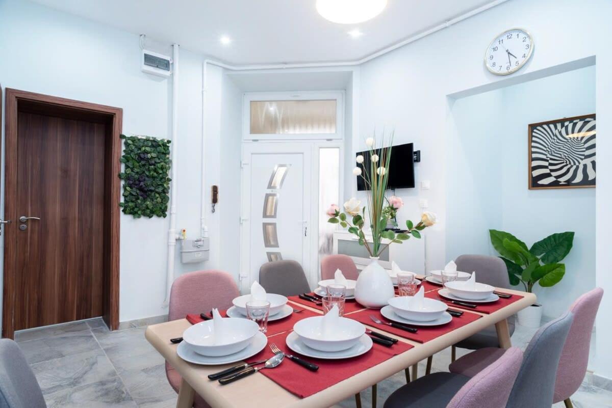 New Spacious Apartment At Superb Location Budapest Kültér fotó
